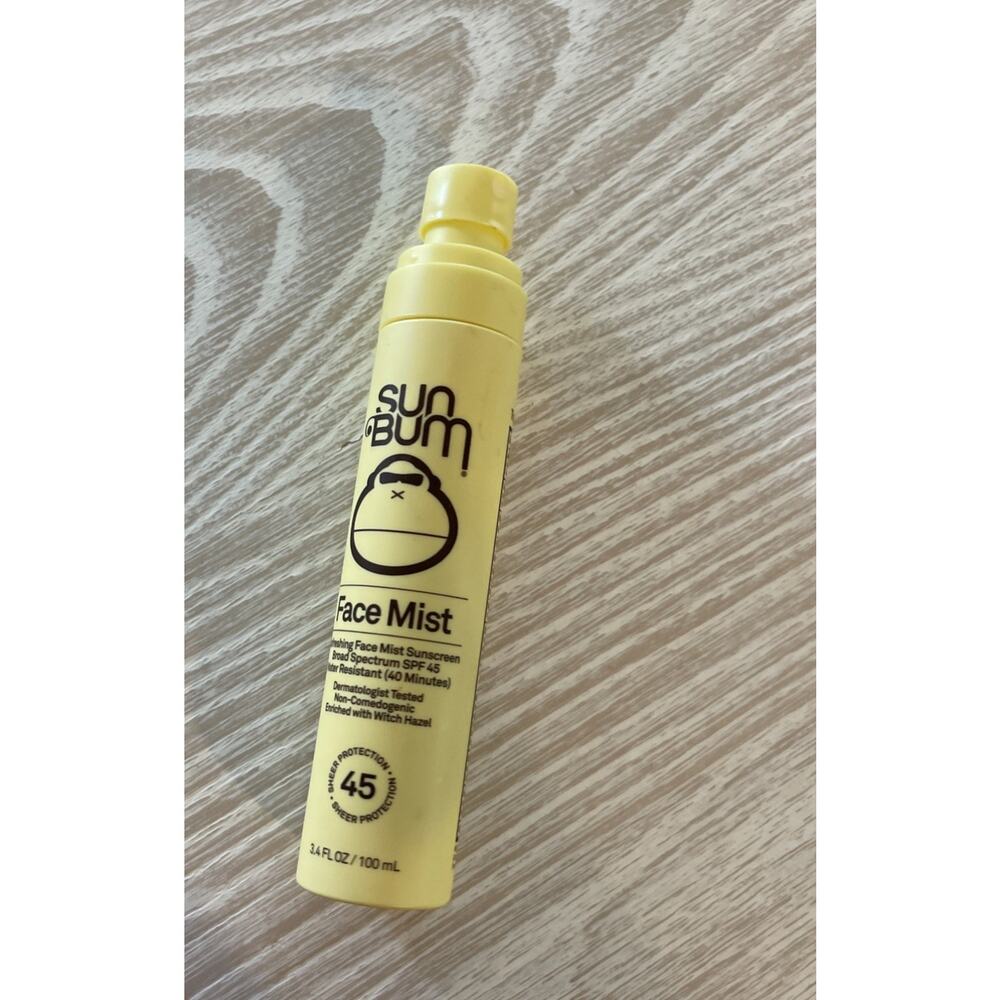 NEW Sun Bum Refreshing Sunscreen Spray Face Mist SPF 45 Sheer Protection Tanning